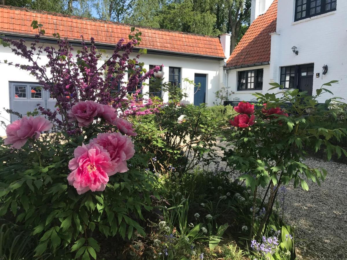 Wezembeek-Oppem Bed And Breakfast Ros & Marc المظهر الخارجي الصورة